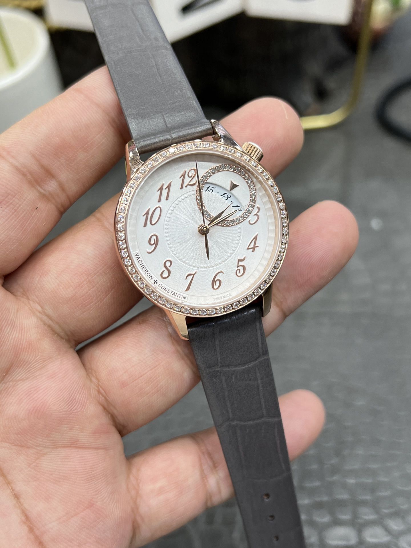 3-733.jpg Vacheron Constantin Patrimony 33mm Women's Super Clone Watch for Sale 1127066137