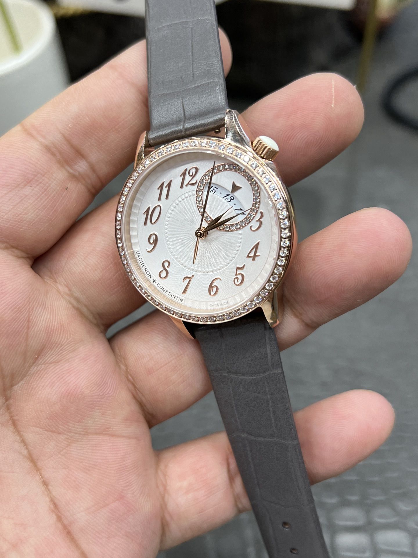 4-733.jpg Vacheron Constantin Patrimony 33mm Women's Super Clone Watch for Sale 1127066137