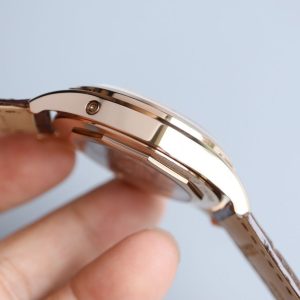 Vacheron Constantin FIFTYSIX Super Clone Watch - Premium AAA Replica 1135499156 - macro shot | Fiftysix