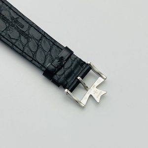 Vacheron Constantin Patrimony Super Clone Men's Watch, AAA Replica 1124402065 - macro shot